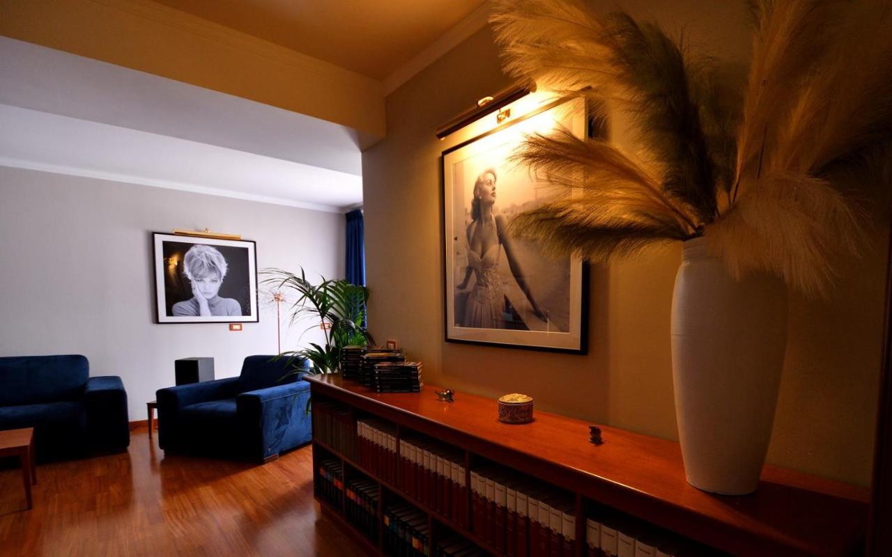 Le Cinema Bed & Breakfast Formia Exterior photo