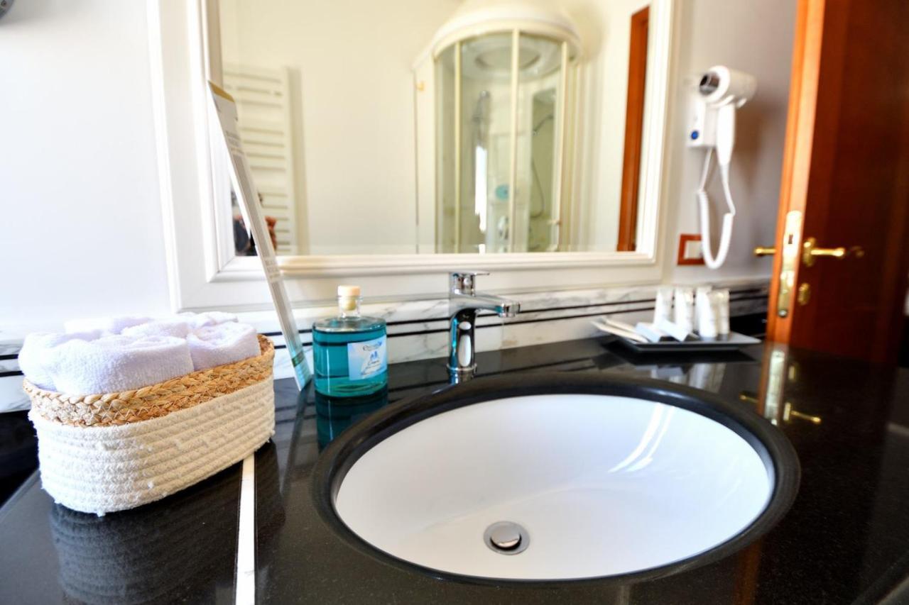 Le Cinema Bed & Breakfast Formia Exterior photo